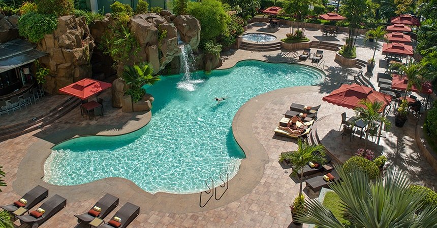 Diamond Hotel - Swimming Pool - Best Hotels In Manila